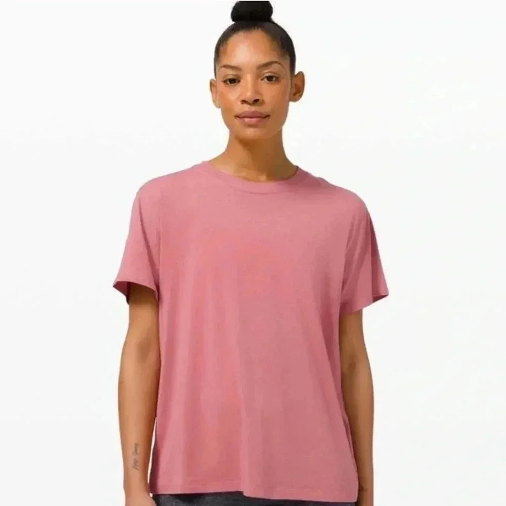 Lululemon top size 6